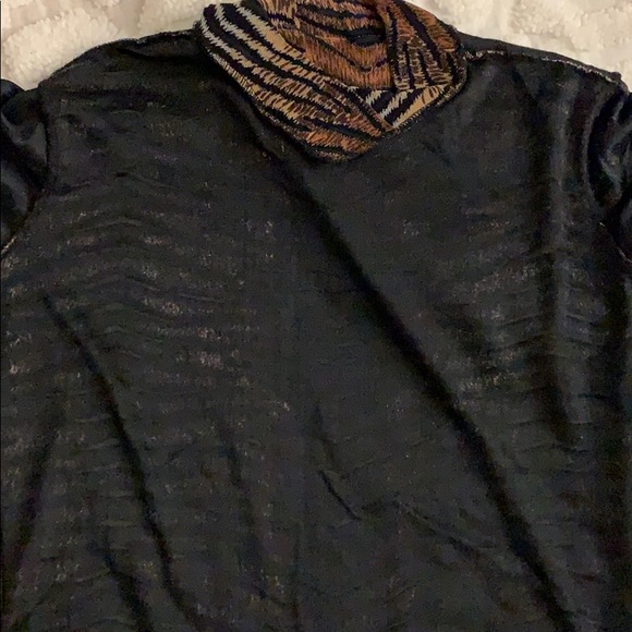 TIGER PRINT SHIRT - Picture 6 of 6